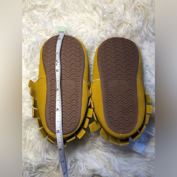 Monkey feet Yellow Bow Kids Shoes - Picture 14 of 16